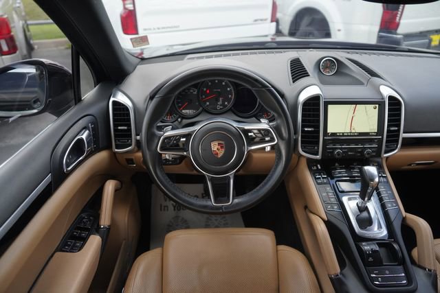 Used 2016 Porsche Cayenne image 22