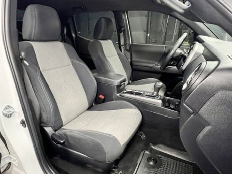 Used 2023 Toyota Tacoma TRD Sport w/ Advanced Technology Package AWD/4WD image 5