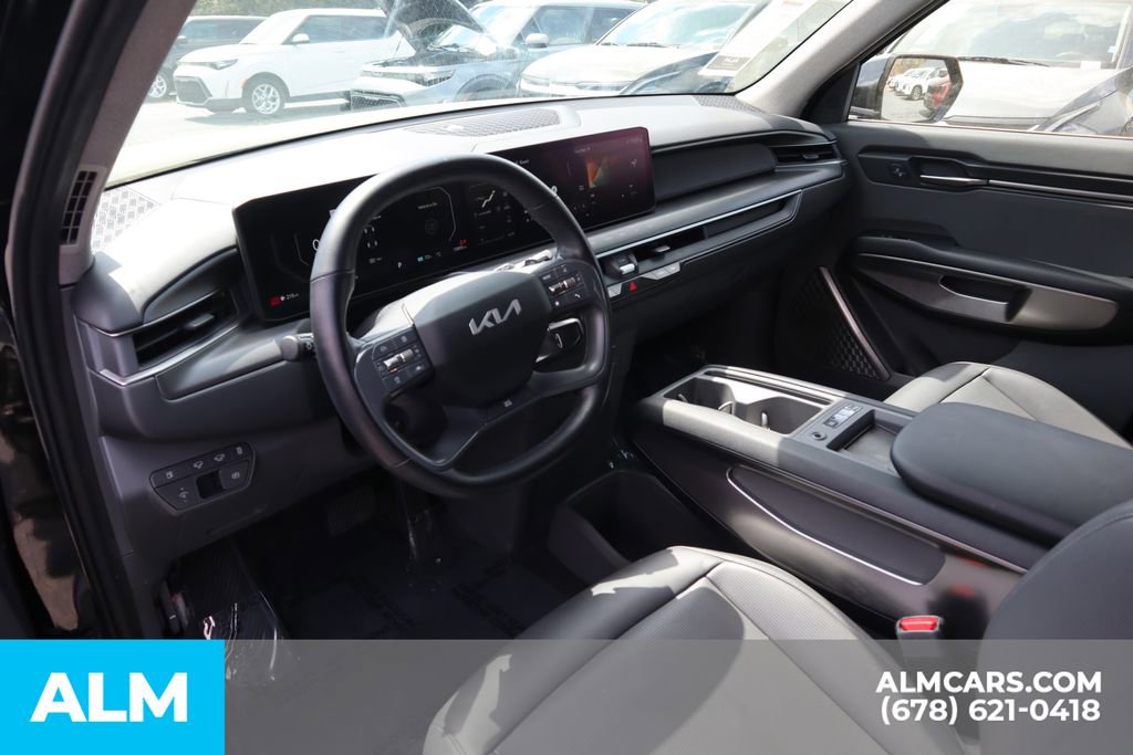 Used 2024 Kia EV9 Light Long Range RWD image 10