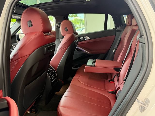 Used 2022 BMW X6 xDrive40i w/ M Sport Package AWD/4WD image 7