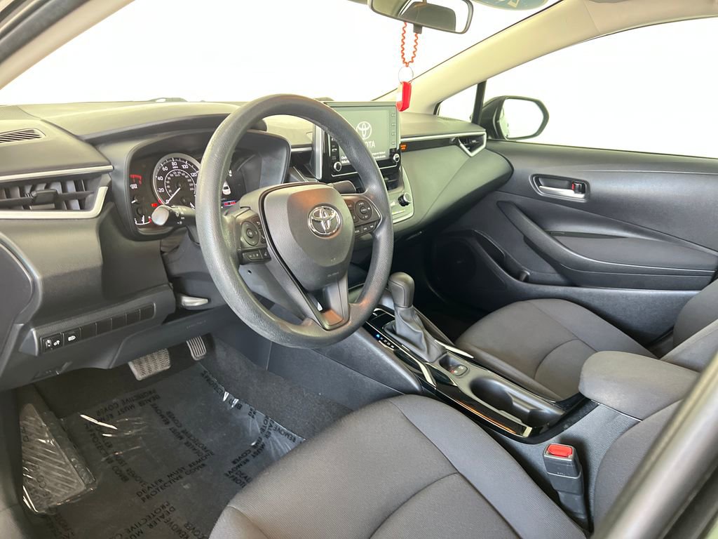 Used 2020 Toyota Corolla LE w/ Carpet Mat Package (TMS) FWD image 19