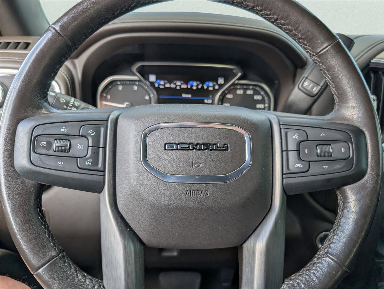 Used 2022 GMC Sierra 2500 Denali w/ Denali Ultimate Package image 24