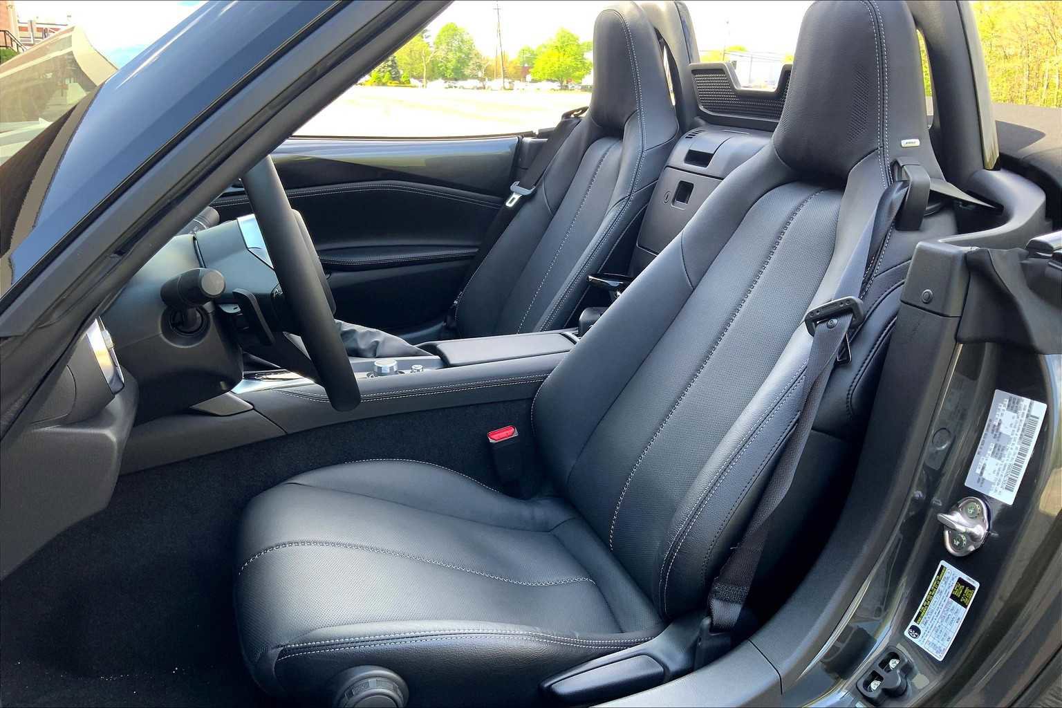 Used 2024 MAZDA MX-5 Miata Grand Touring w/ Weather Package RWD image 13