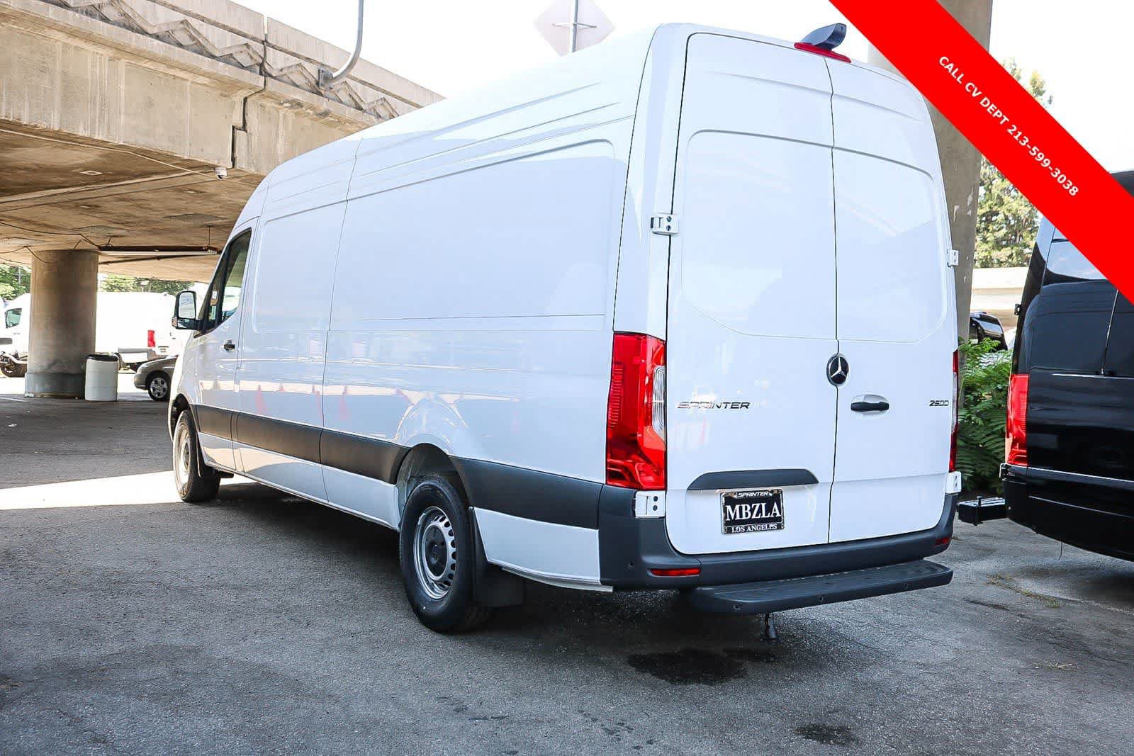 Used 2024 Mercedes-Benz Sprinter 2500 image 9