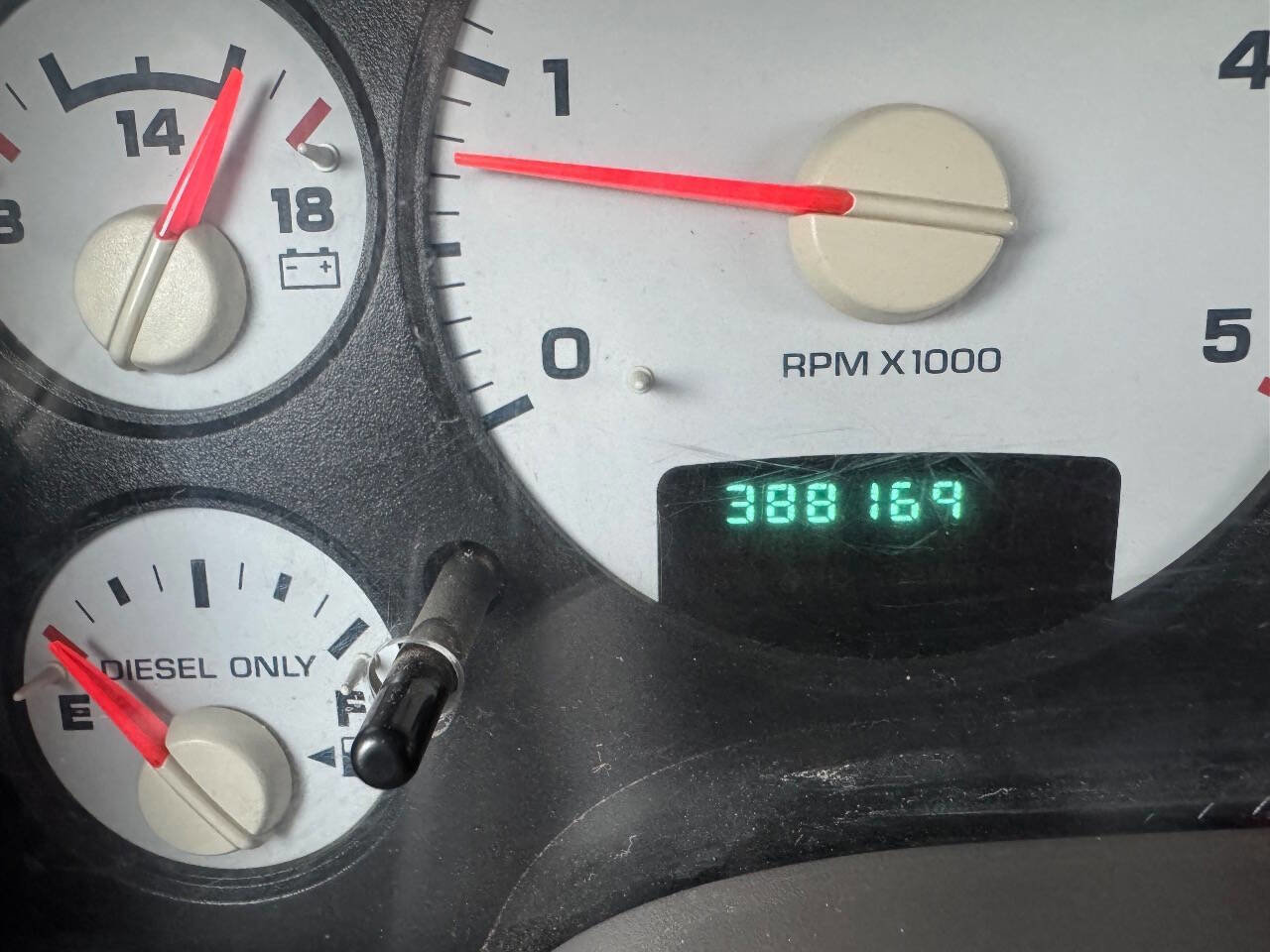 Used 2004 Dodge Ram 3500 Truck SLT image 17