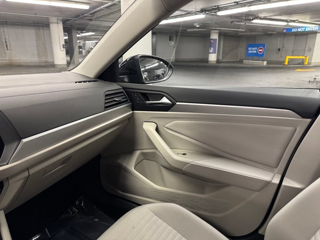 Certified 2024 Volkswagen Jetta S FWD image 25