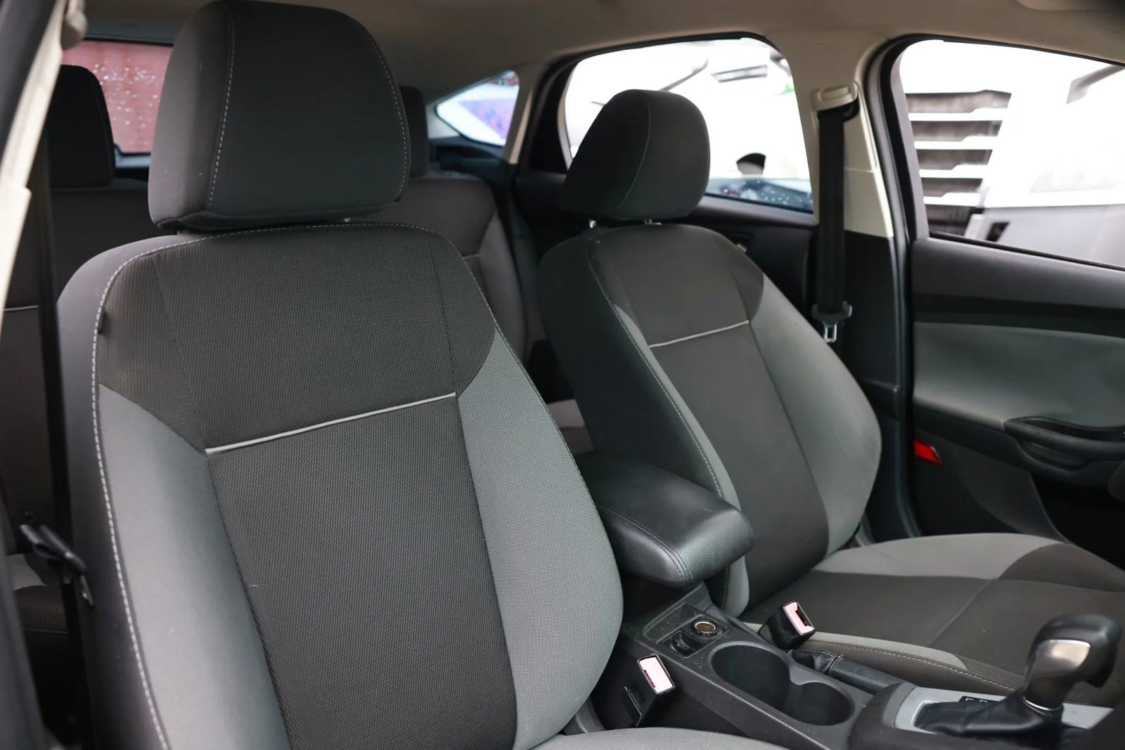 Used 2012 Ford Focus SE image 18