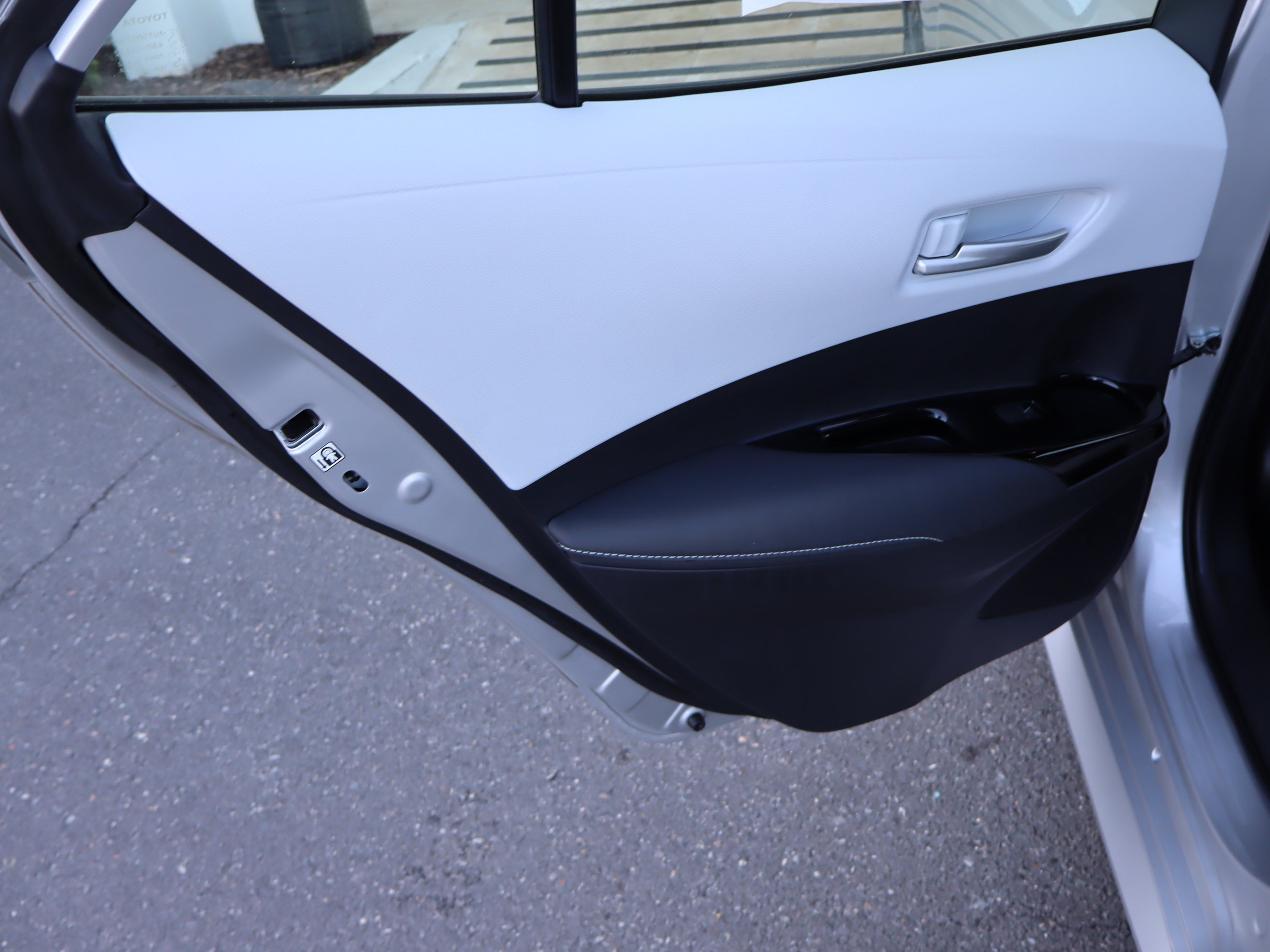 Used 2024 Toyota Corolla XSE FWD image 31