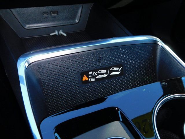 New 2026 Chevrolet Equinox ACTIV w/ Convenience Package III image 39