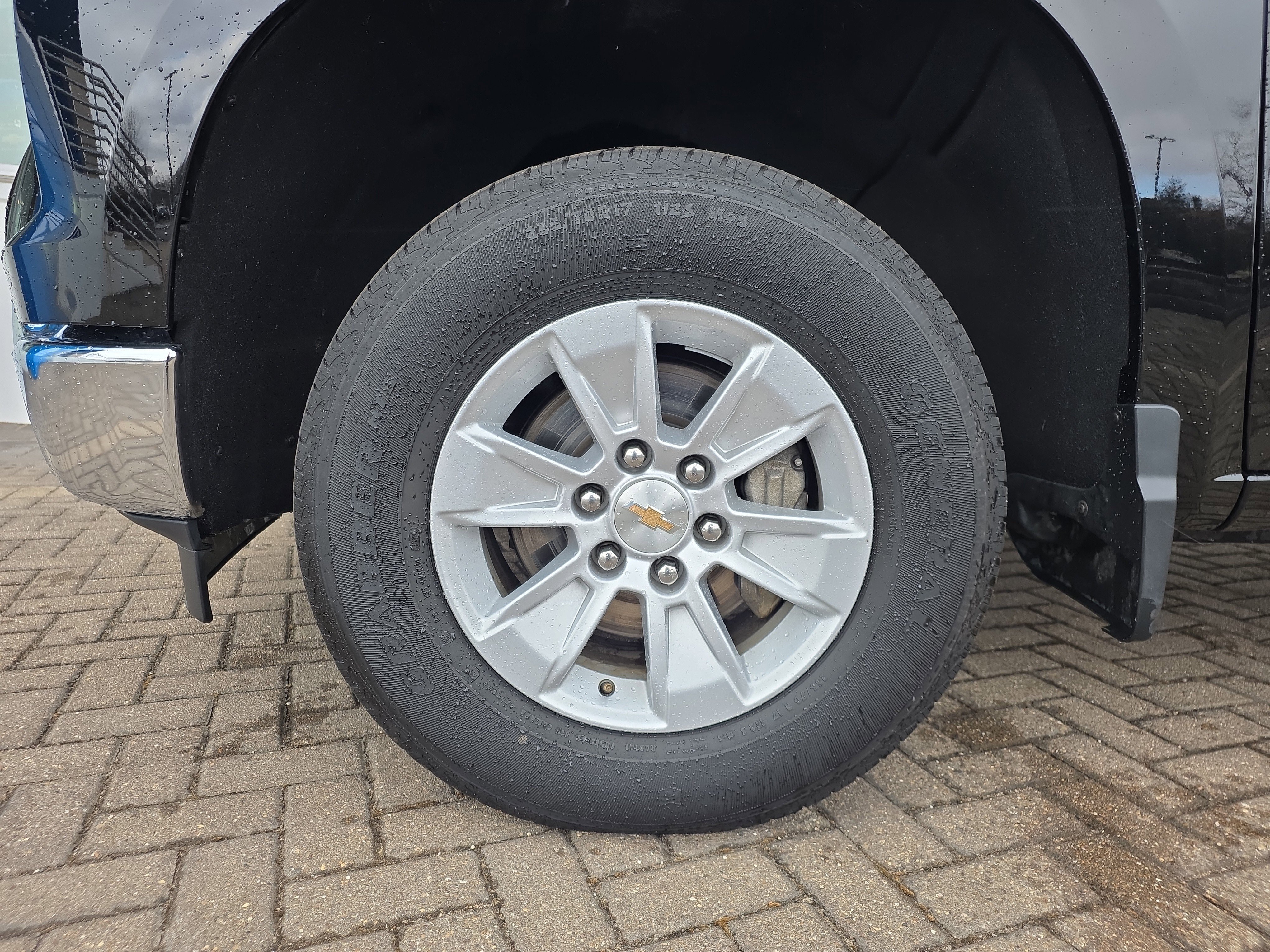 Used 2025 Chevrolet Silverado 1500 LT image 11