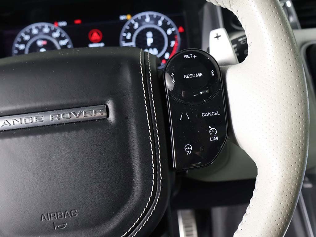 Used 2022 Land Rover Range Rover Sport SVR image 46