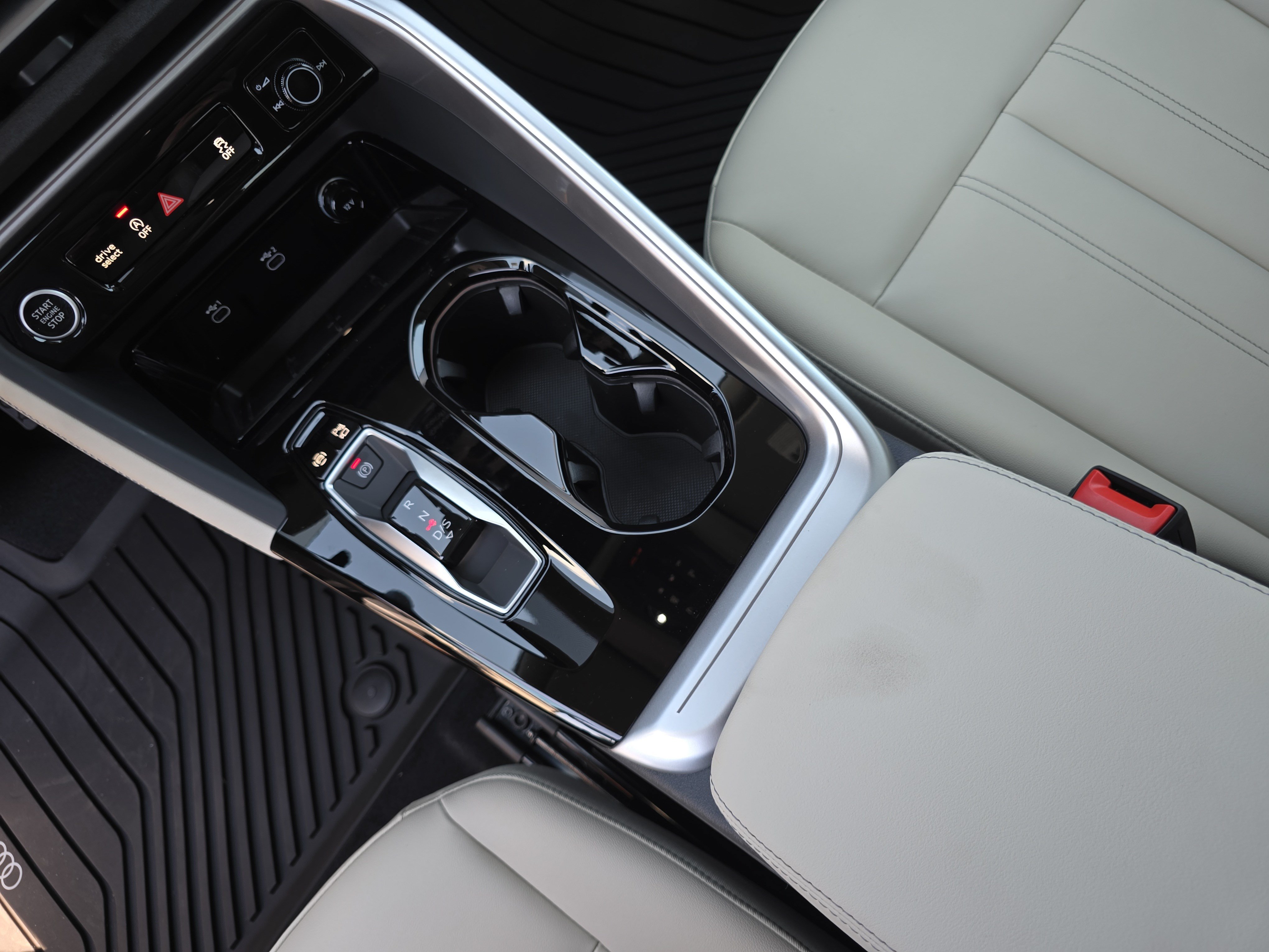 New 2026 Audi Q5 Premium AWD/4WD image 25