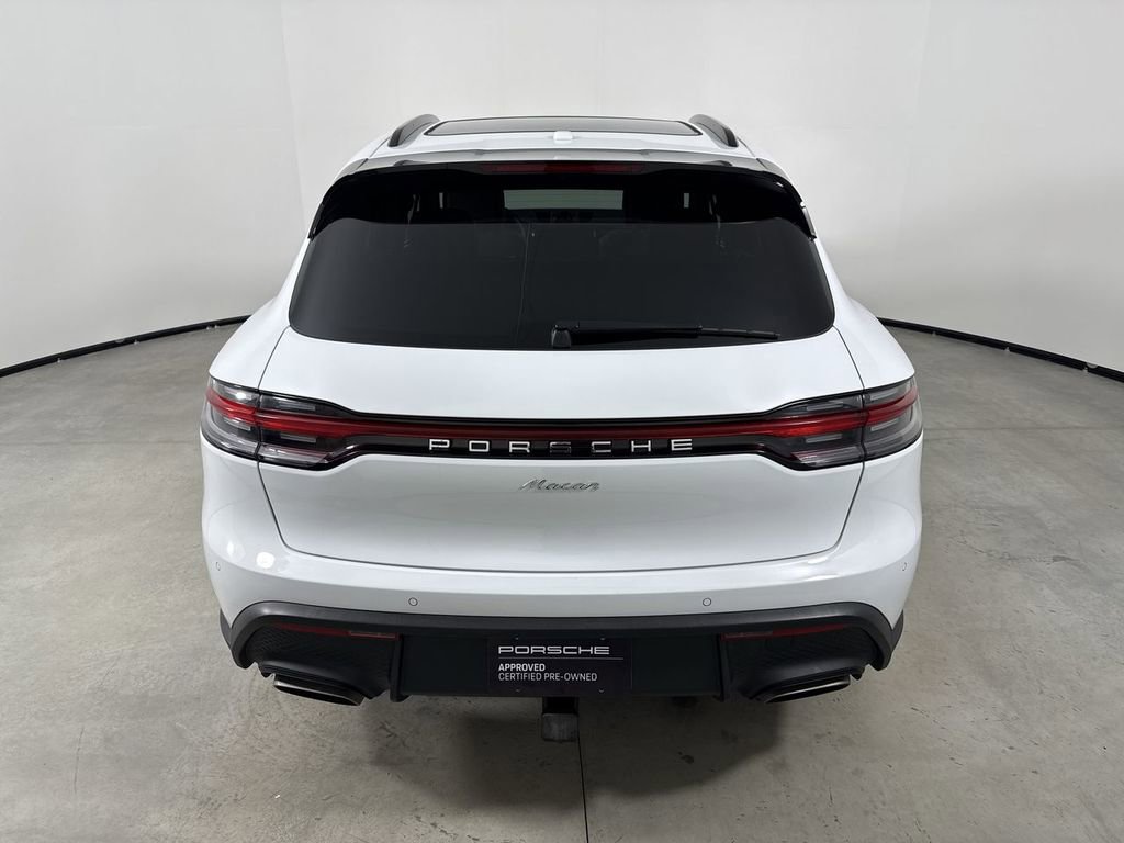 Certified 2025 Porsche Macan image 6
