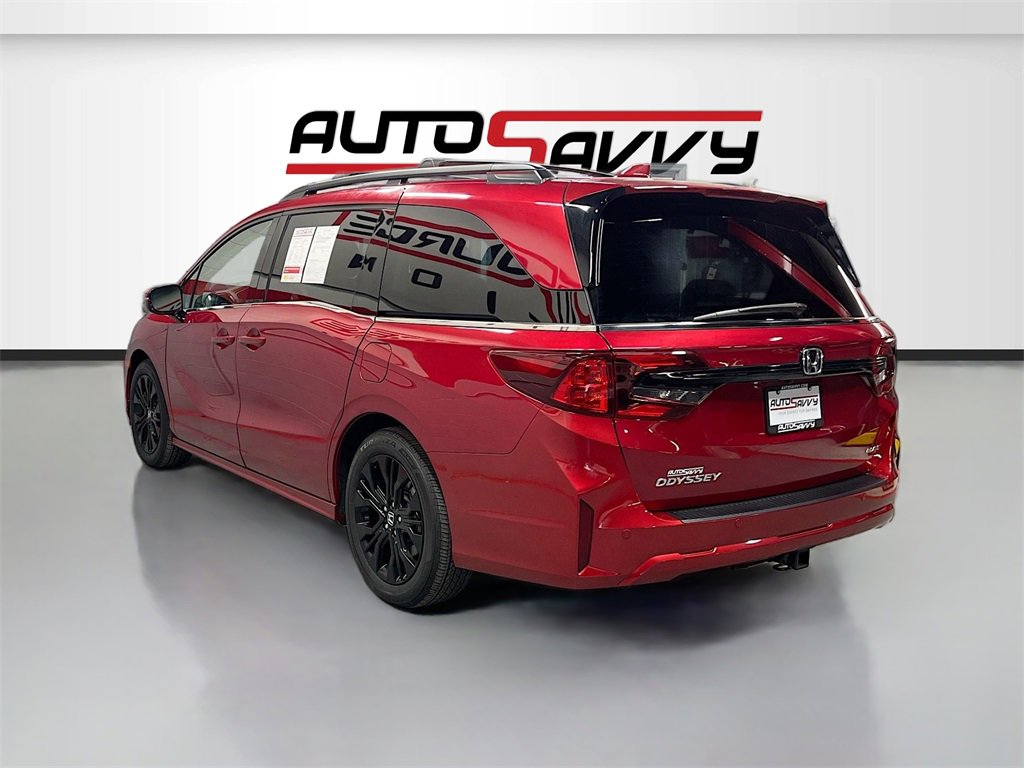 Used 2025 Honda Odyssey Elite image 5