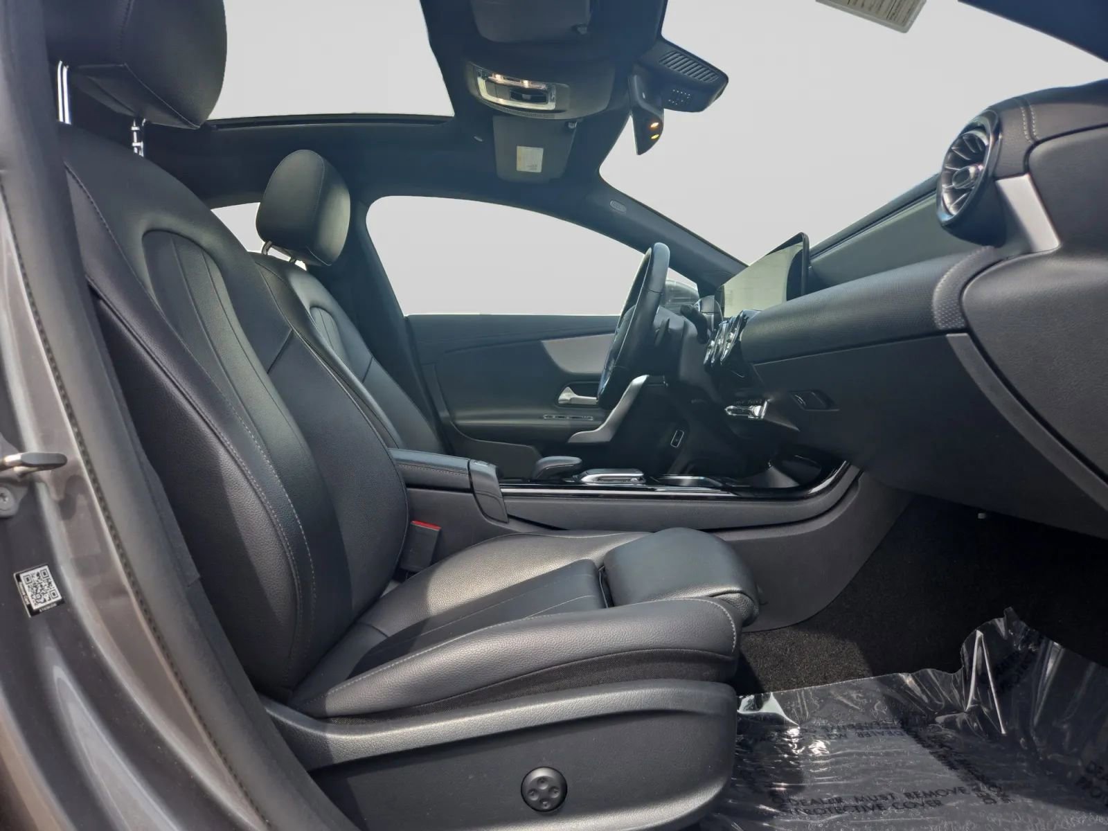 Used 2021 Mercedes-Benz CLA 250 4MATIC image 35