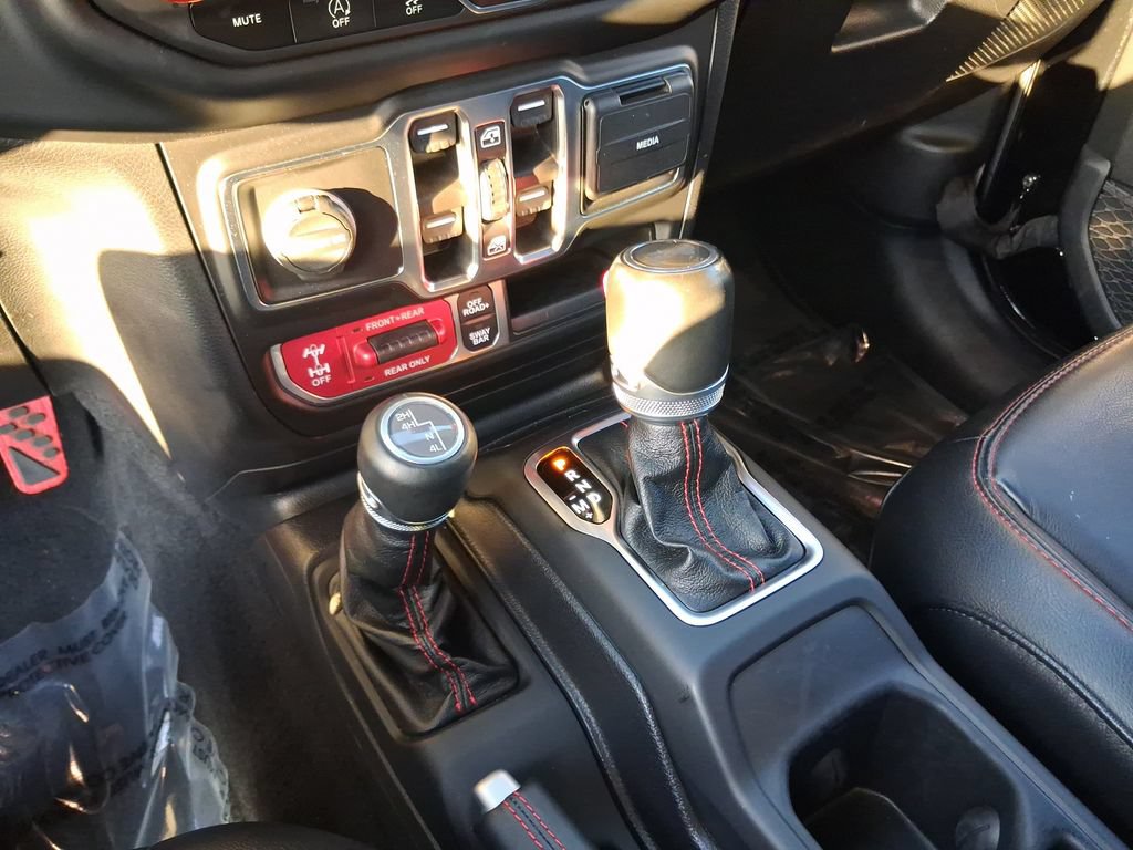 Used 2021 Jeep Wrangler Unlimited Rubicon AWD/4WD image 24