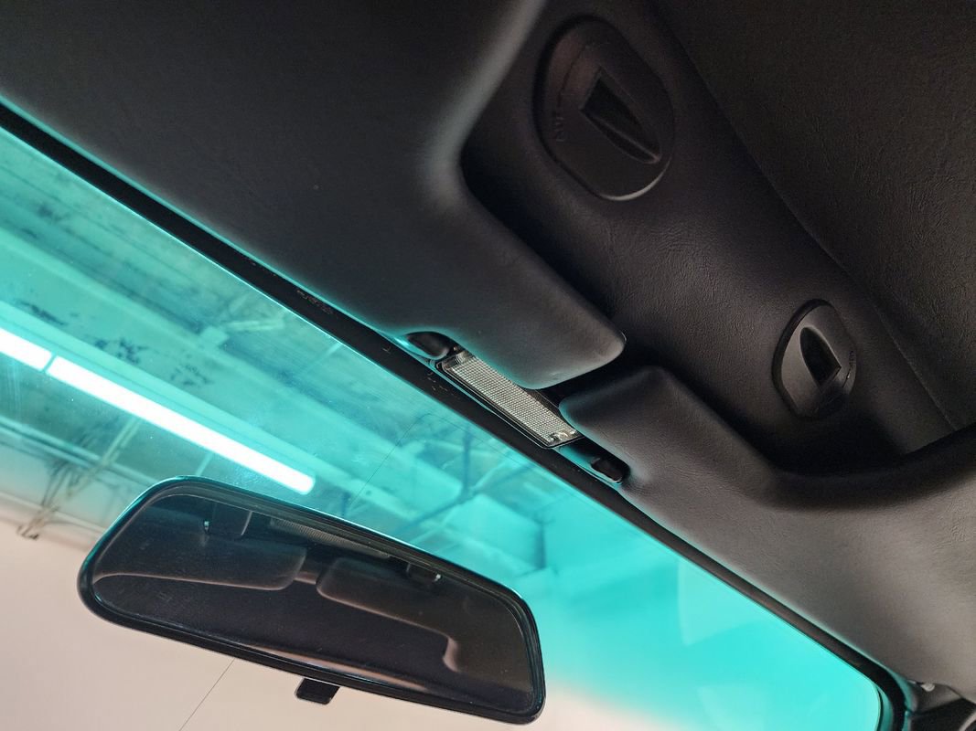 Used 1993 Porsche 911 America Roadster image 28