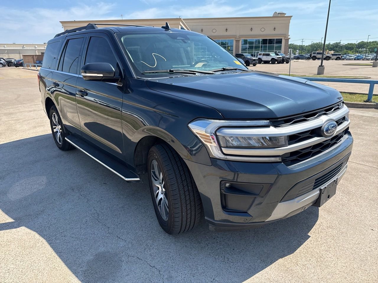 Used 2022 Ford Expedition XLT RWD image 19