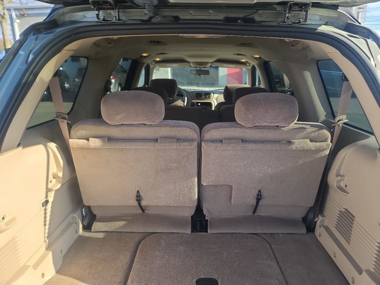 Used 2004 Chevrolet TrailBlazer 4WD w/ LS Preferred Equipment Group image 13