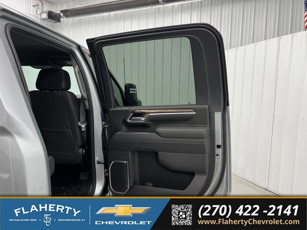 New 2026 Chevrolet Silverado 3500 LT w/ Convenience Package AWD/4WD image 12