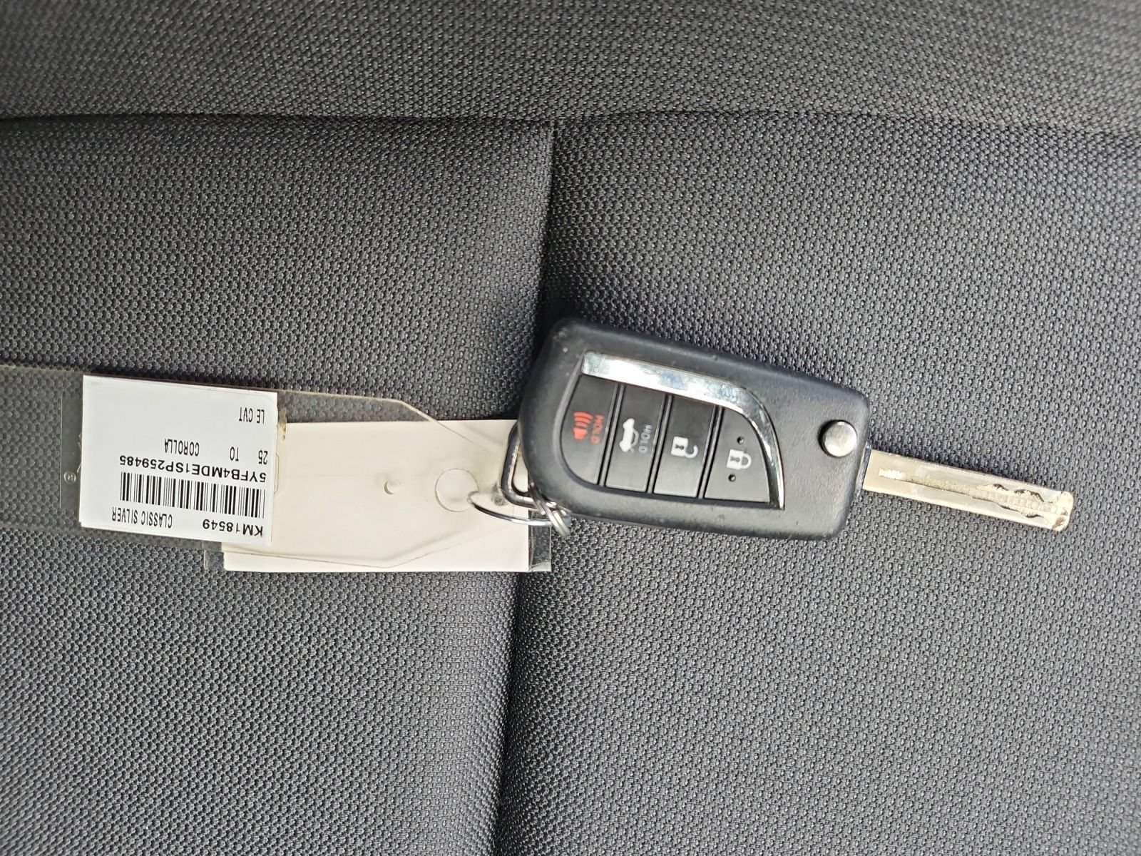 Used 2025 Toyota Corolla LE FWD image 21