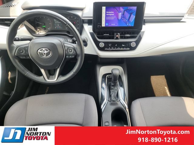 Used 2023 Toyota Corolla SE w/ SE Package FWD image 26