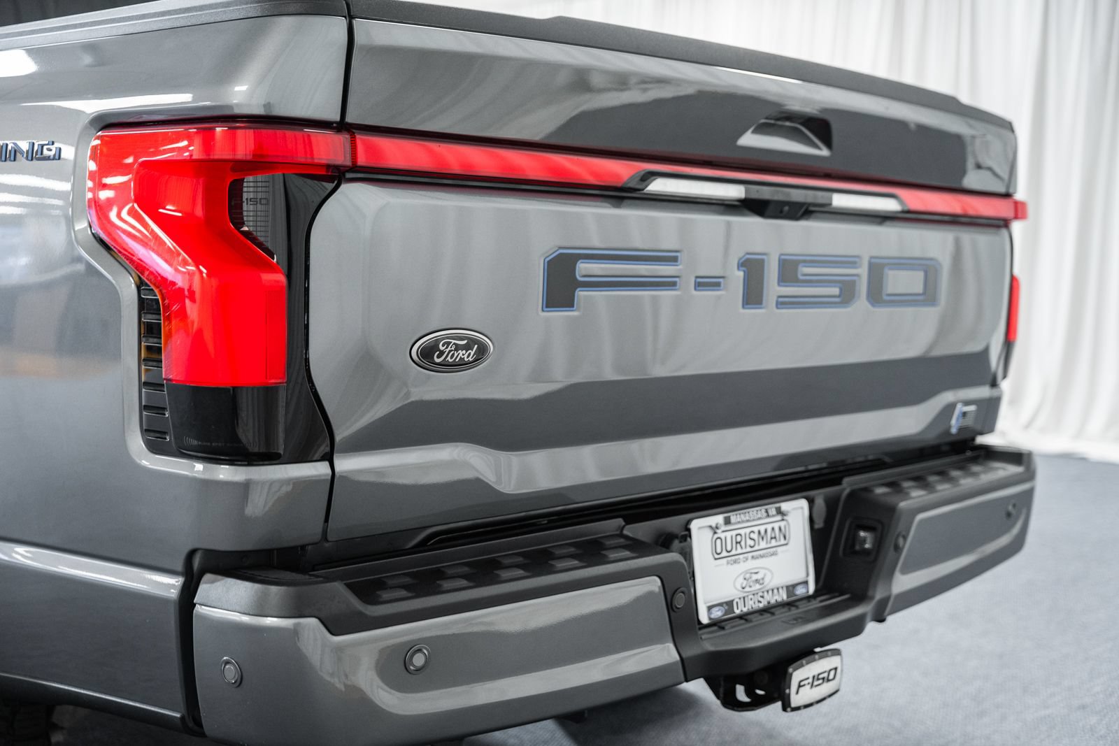 Used 2023 Ford F150 Lightning Lariat w/ Equipment Group 511A High AWD/4WD image 6