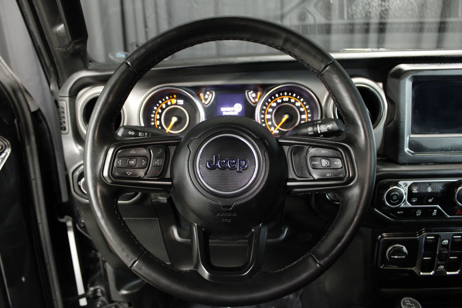 Used 2022 Jeep Wrangler Unlimited Sport image 32