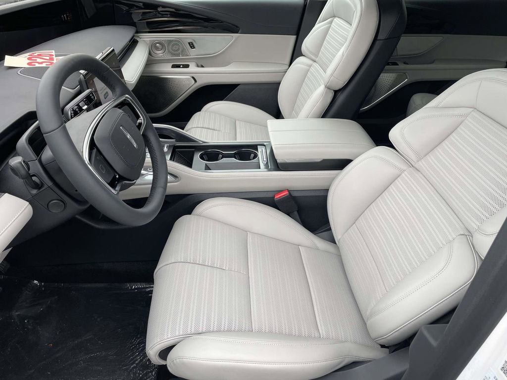 New 2026 Lincoln Nautilus Reserve image 13