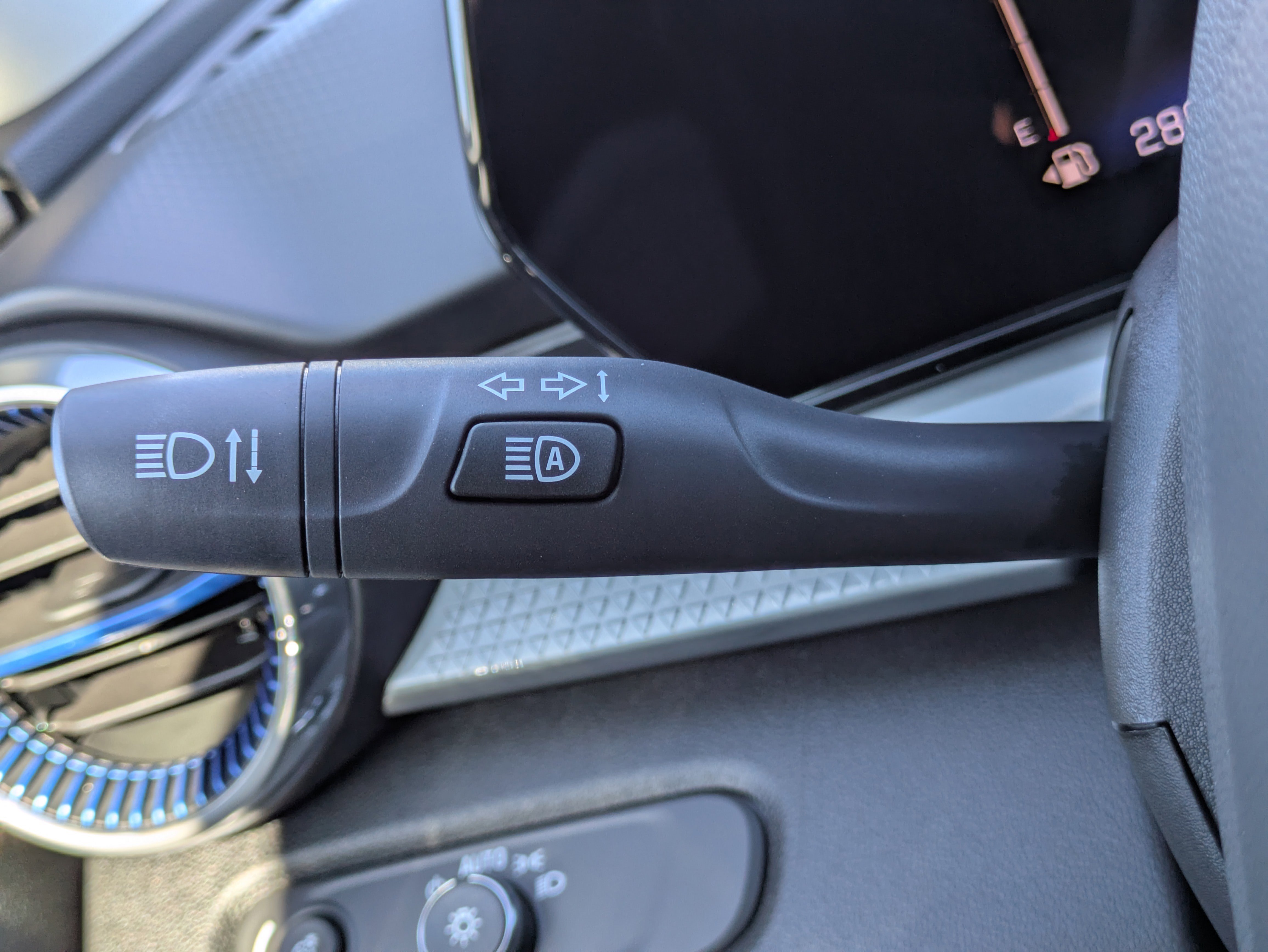 New 2025 Chevrolet Trax LT w/ Driver Confidence Package image 18