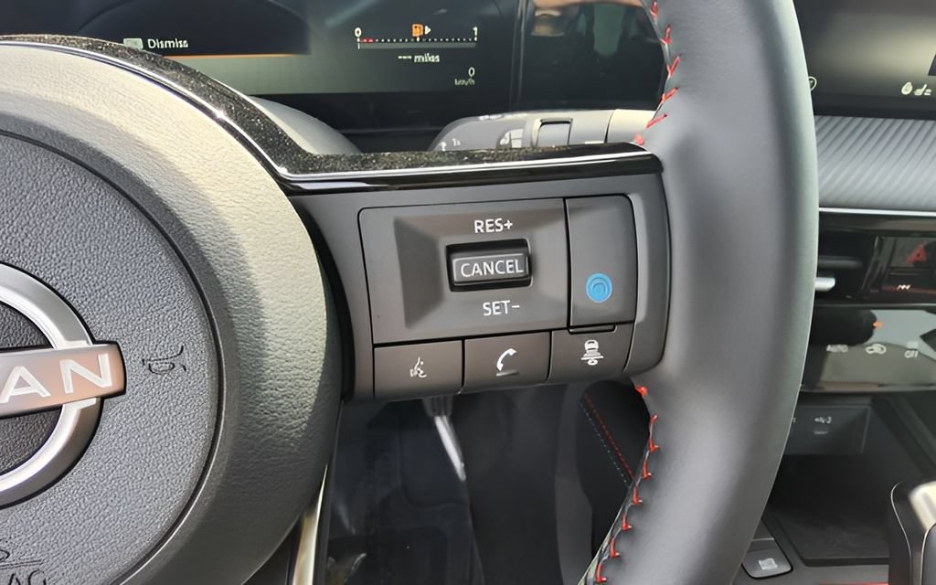 New 2026 Nissan Kicks SR w/ SR Premium Package FWD image 19