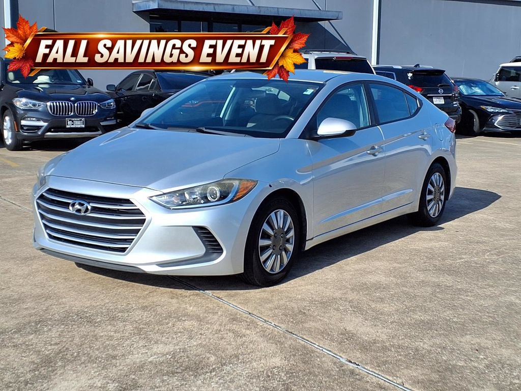 Used 2018 Hyundai Elantra SE FWD image 3