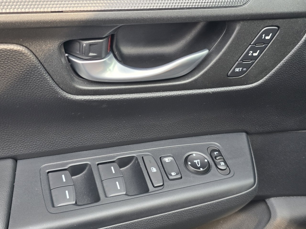 Used 2024 Honda CR-V Sport-L image 25