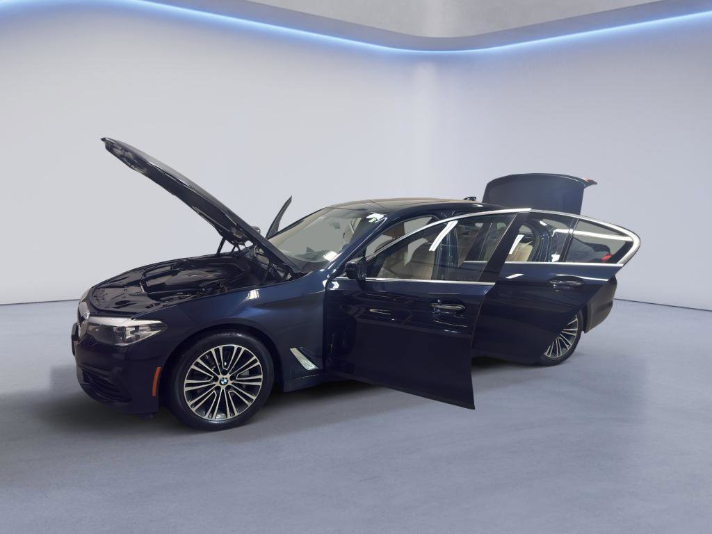 Used 2017 BMW 530i xDrive image 10