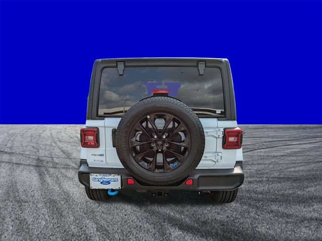 Used 2023 Jeep Wrangler Unlimited Sahara AWD/4WD image 5