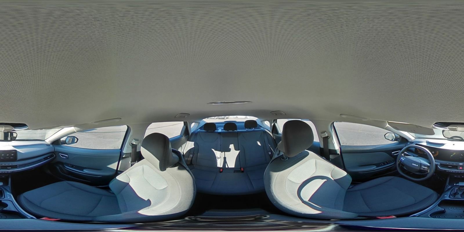 Used 2025 Kia K4 LXS image 41