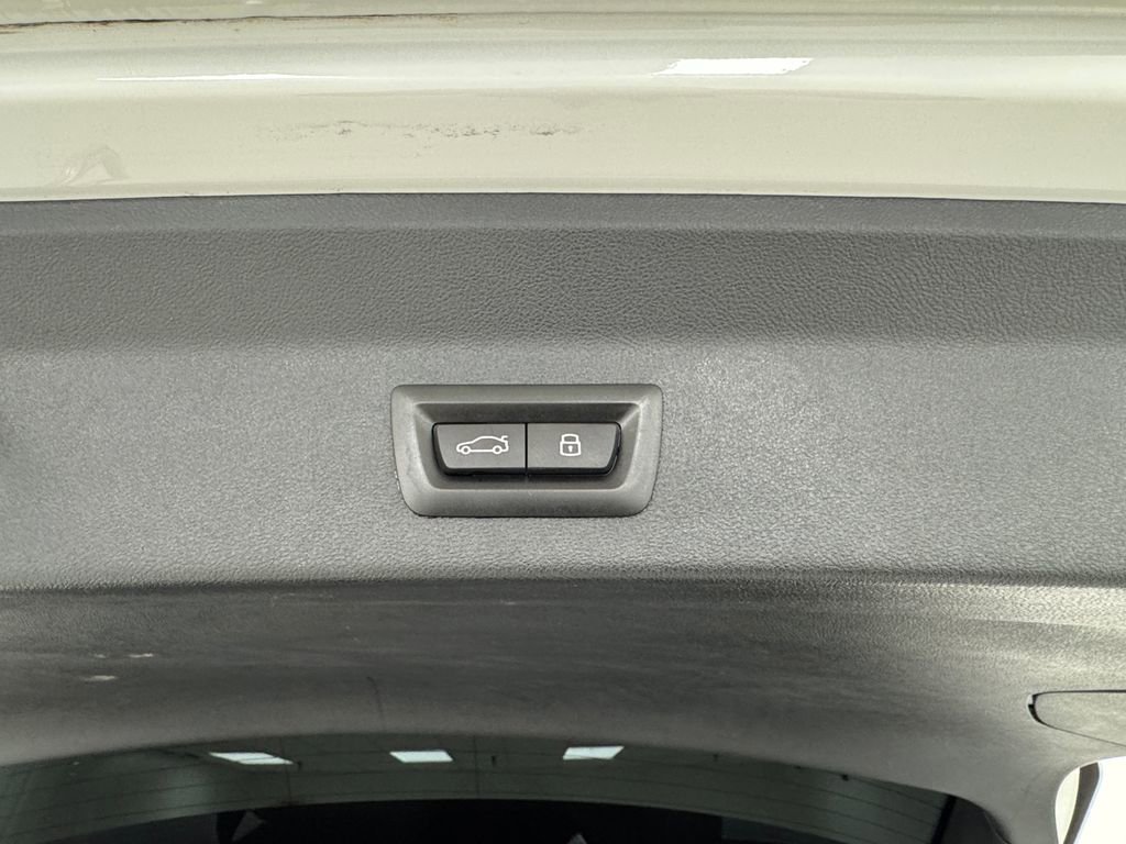 Used 2023 BMW X3 M40i w/ Premium Package image 33