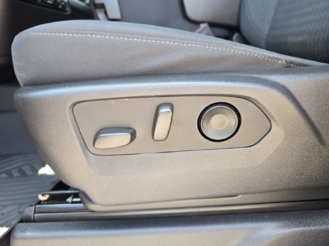 Certified 2023 Chevrolet Silverado 1500 LT AWD/4WD image 18