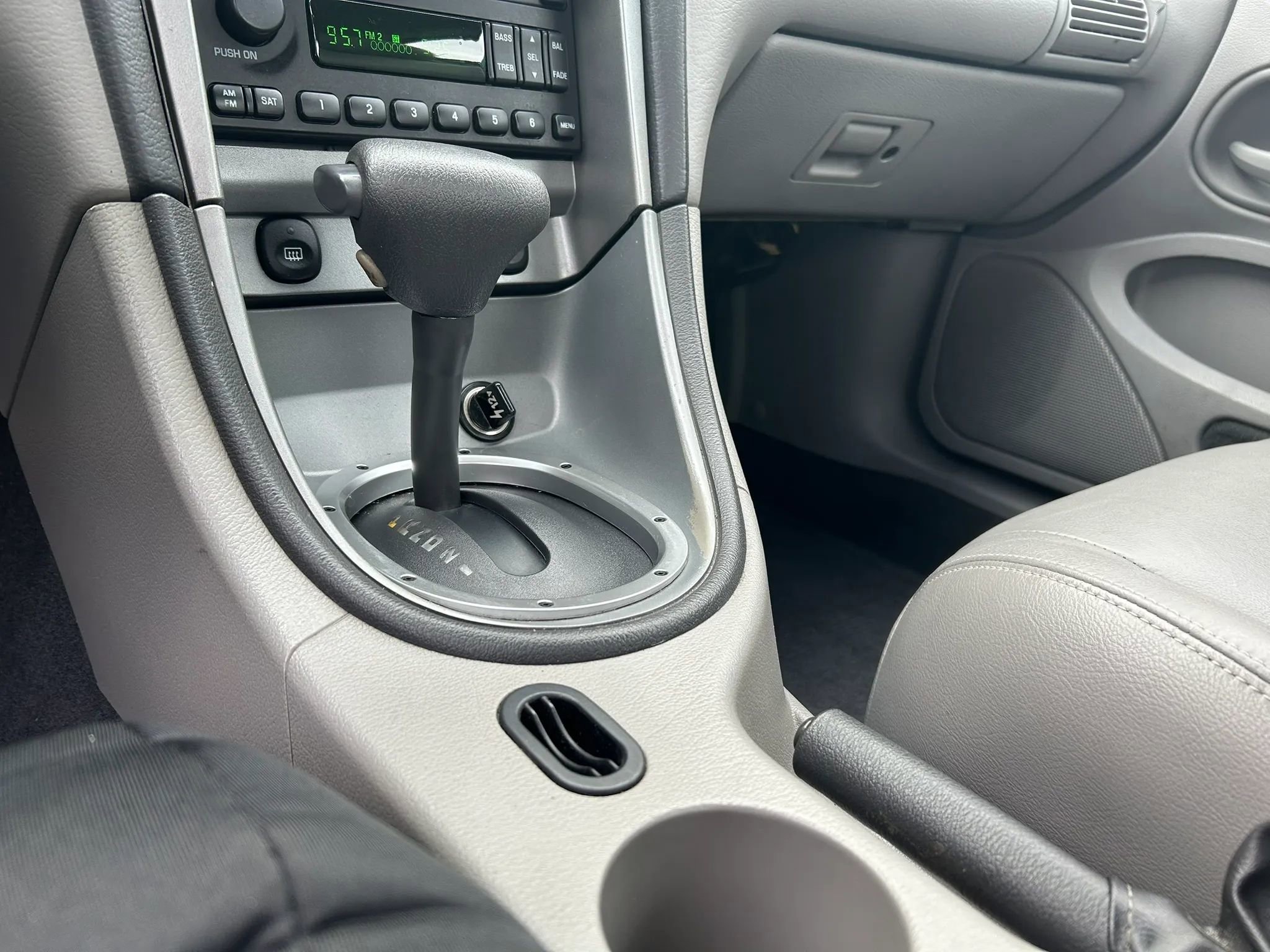 Used 2004 Ford Mustang GT Premium RWD image 17