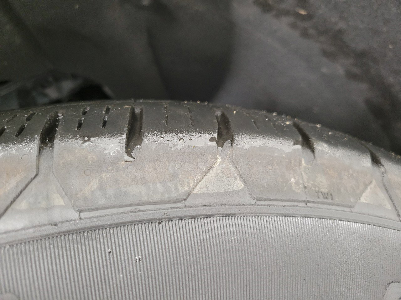 Certified 2025 GMC Yukon XL Denali image 5