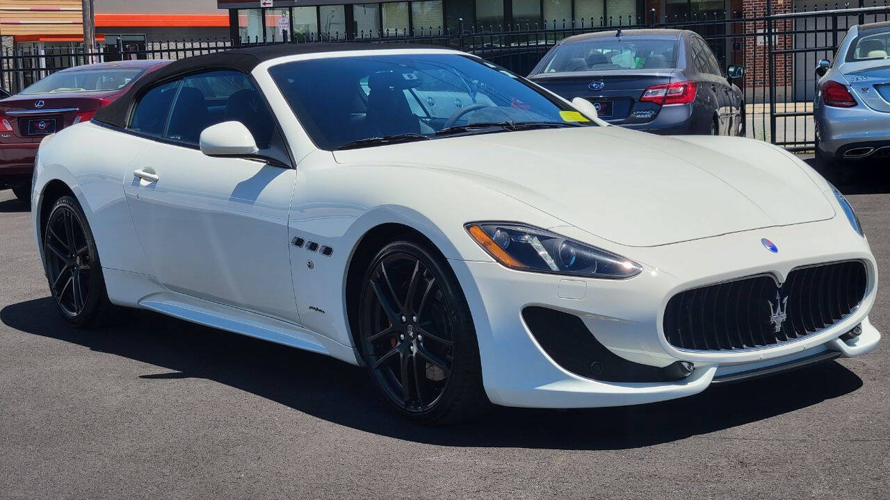 Used 2015 Maserati GranTurismo Sport RWD image 12