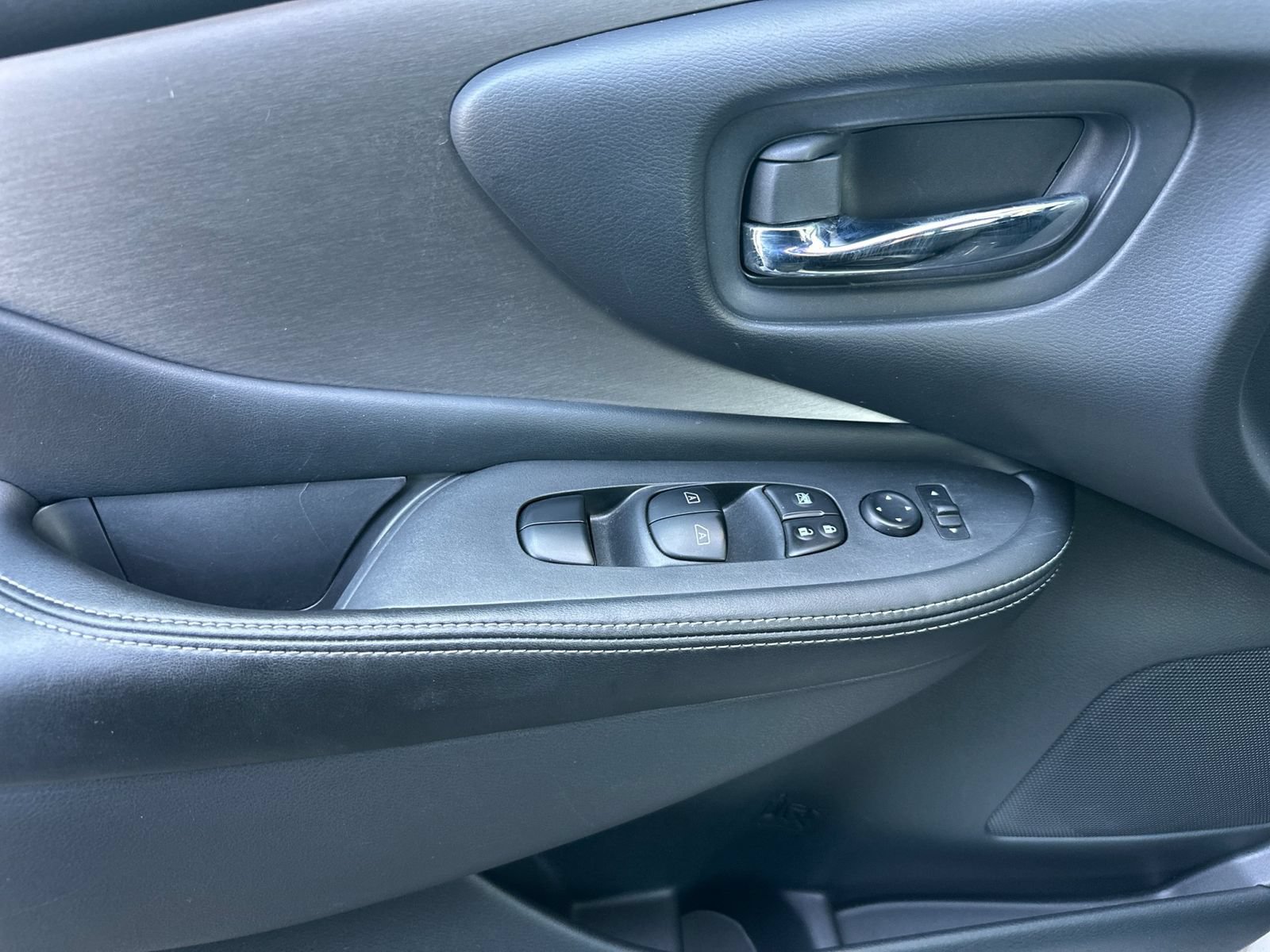 Used 2019 Nissan Murano S w/ Cargo Package FWD image 11