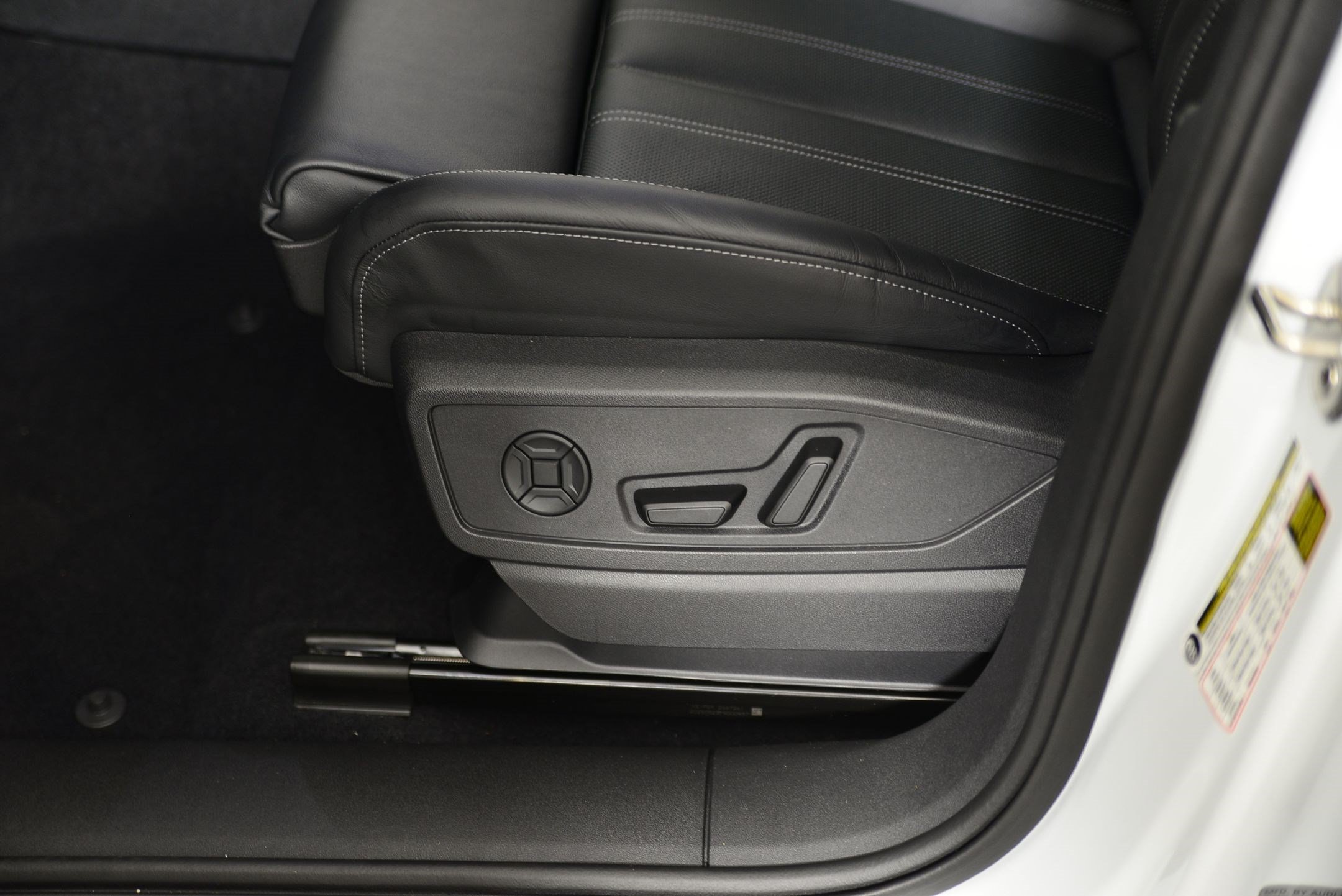 New 2025 Audi Q5 Premium w/ Premium Plus AWD/4WD image 24