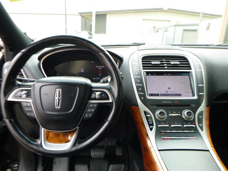 Used 2019 Lincoln Nautilus Select AWD/4WD image 10