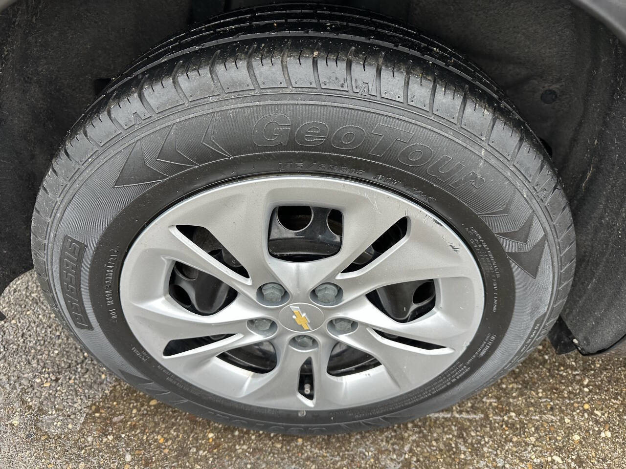 Used 2019 Chevrolet Cruze LS FWD image 27