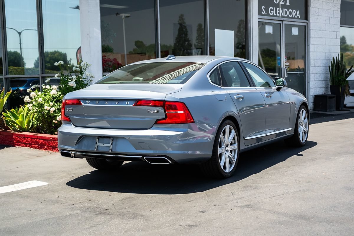 Used 2017 Volvo S90 T6 Inscription w/ Vision Package AWD/4WD image 4
