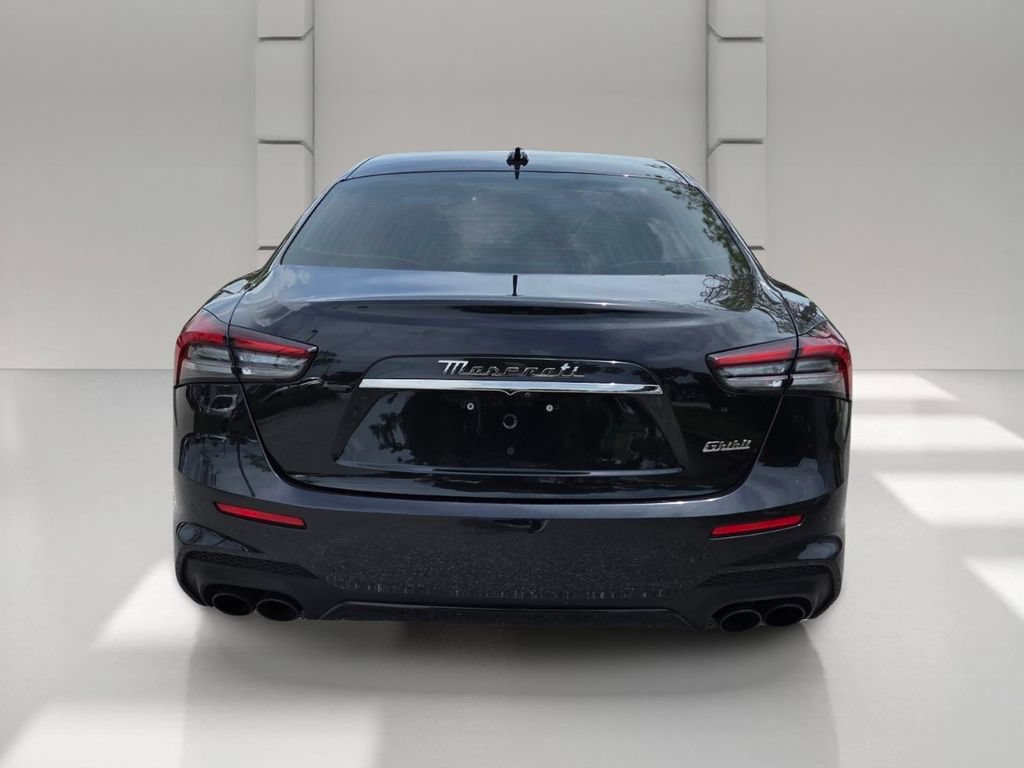 Used 2023 Maserati Ghibli Modena RWD image 6