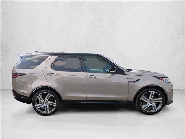 Used 2021 Land Rover Discovery HSE R-Dynamic AWD/4WD image 4