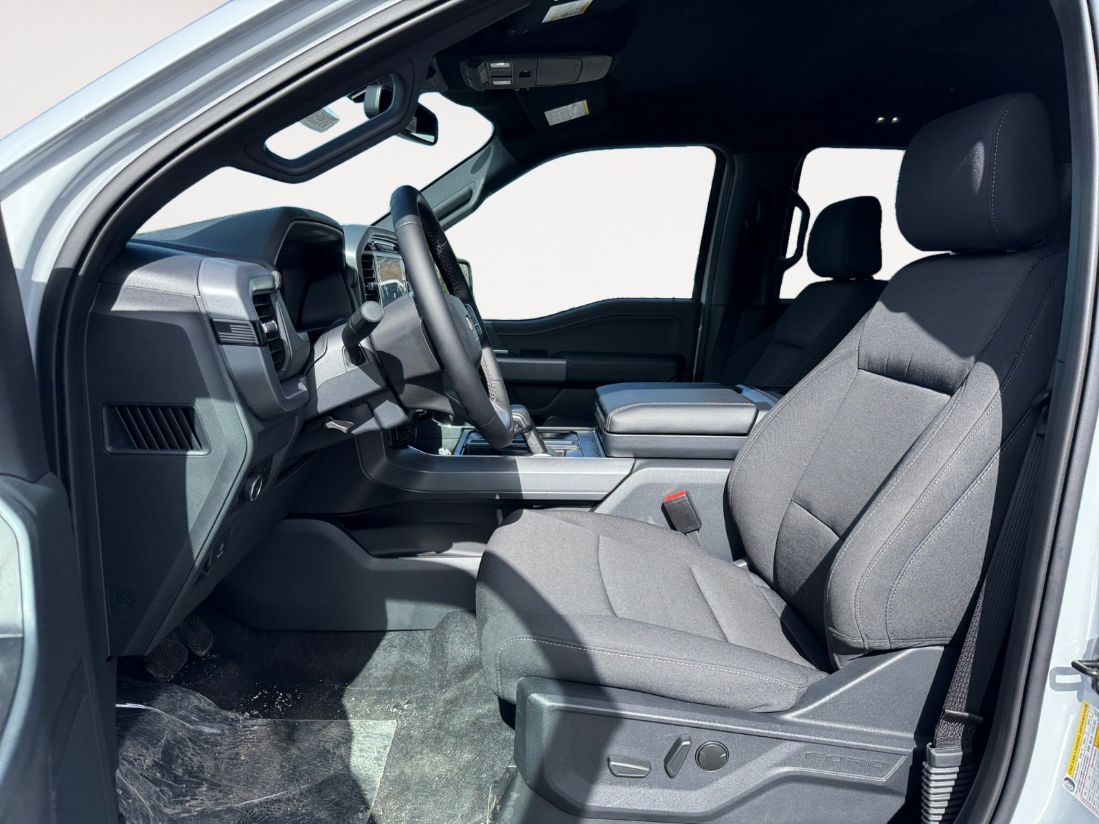 New 2025 Ford F150 XLT w/ Equipment Group 302A MID image 10