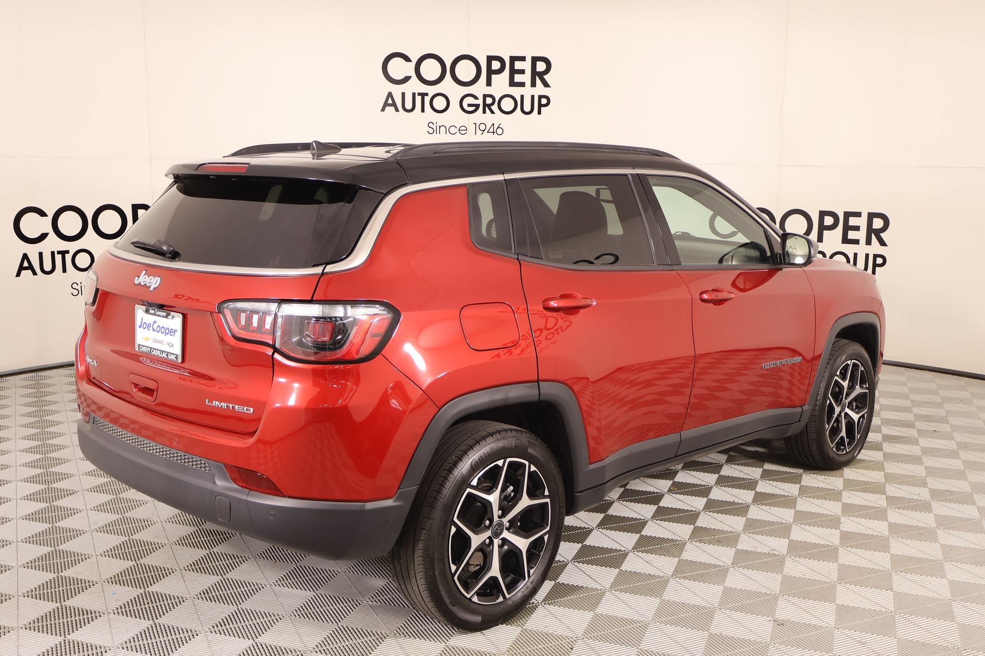 Used 2025 Jeep Compass Limited AWD/4WD image 21